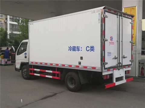 江铃宽体4米冷藏车（16.7方）多方位图片四