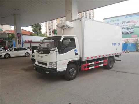 江铃宽体4米冷藏车（16.7方）多方位图片二