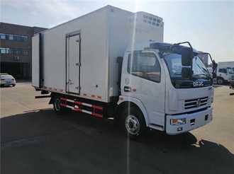 东风5.2米冷藏车（26方）