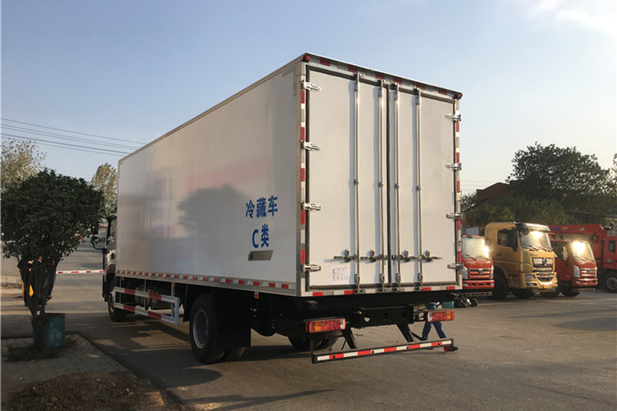 福田瑞沃冷藏车7.6米